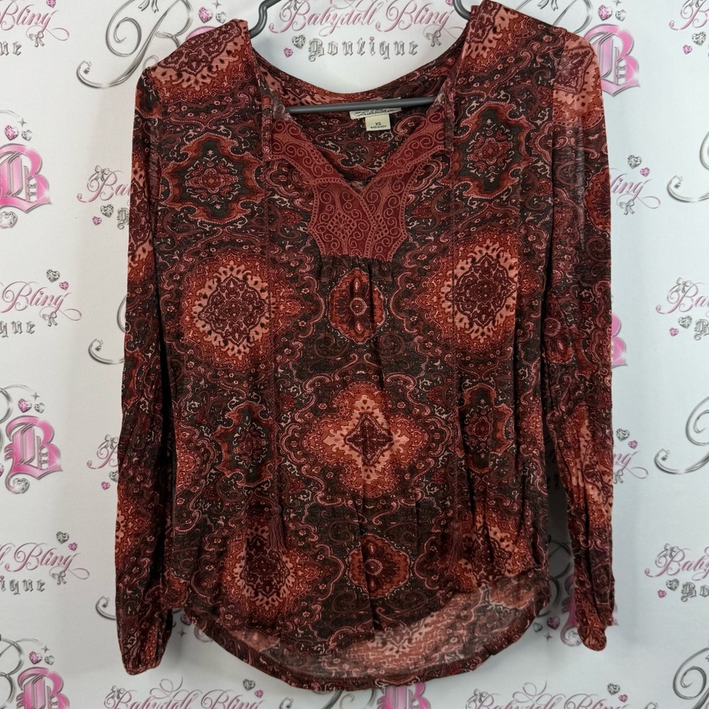 Lucky Brand long sleeve cold shoulder cut outs Red and Brown Paisley Blouse